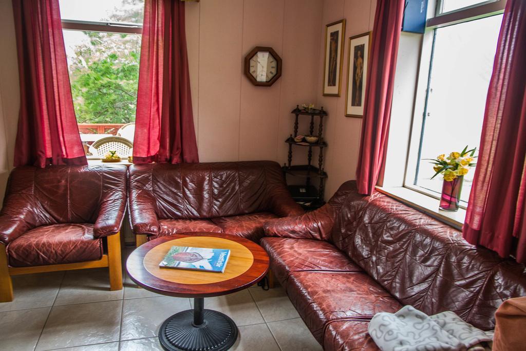 Korpudalur Hi Hostel Flateyri Екстер'єр фото