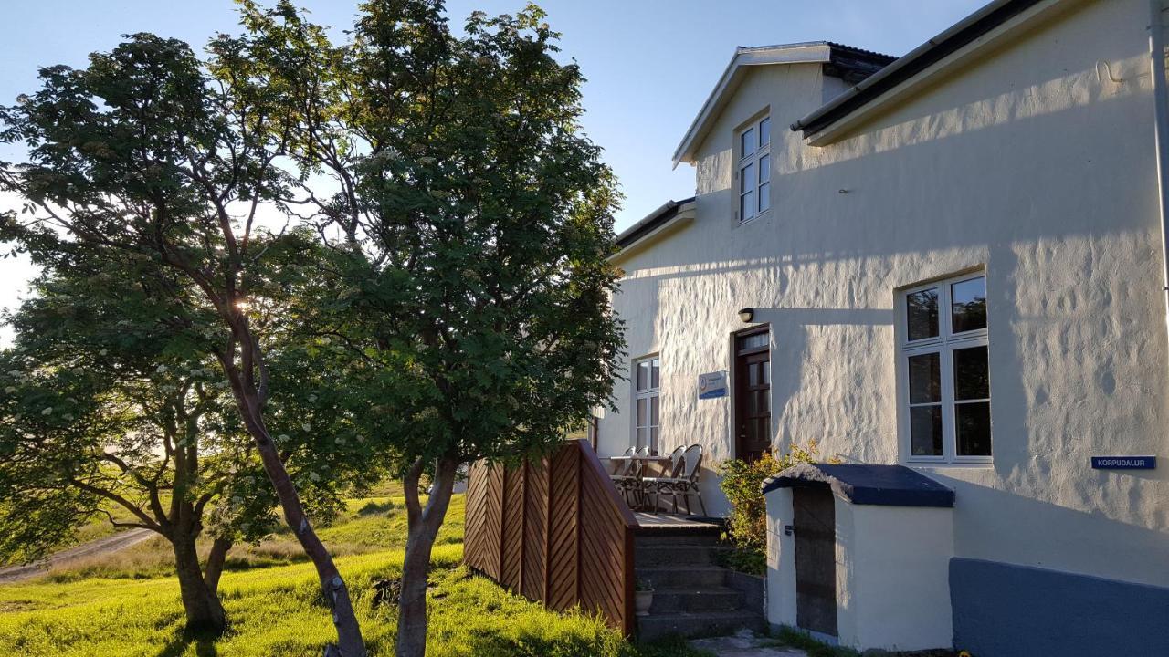 Korpudalur Hi Hostel Flateyri Екстер'єр фото